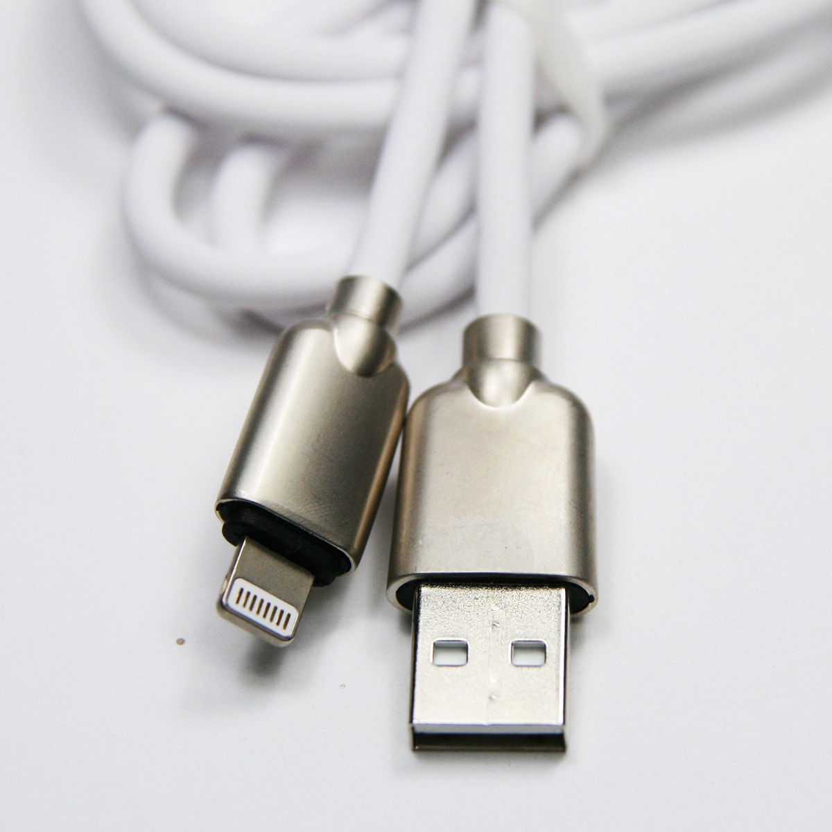 Cordon Data USB de haute qualité blanc de 1M charge et transfert rapide pour iPhone